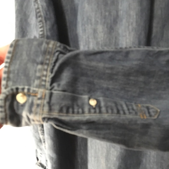 JCrew Mens buttondown denim shirt- XL-EUC⭐️ - Picture 4 of 7